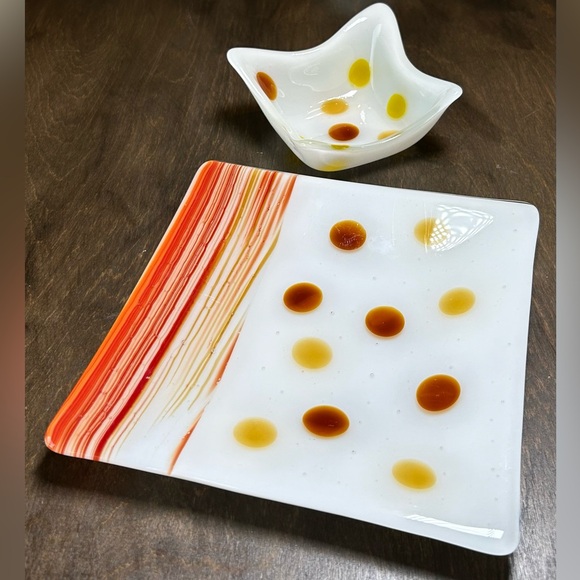 Beautiful Glass Retro Inspired Serving Set - Picture 5 of 15